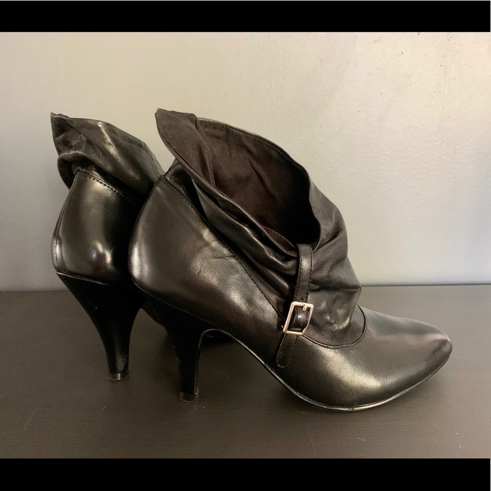 Nine West Black Slouchy Low Ankle Leather Boots